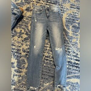 Woman’s Zenana jeans size 25 light wash